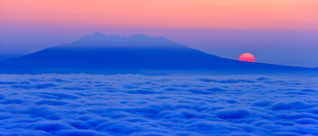 キャンピングカーで旅する北海道　日本最大の大雲海　津別峠展望台からの絶景